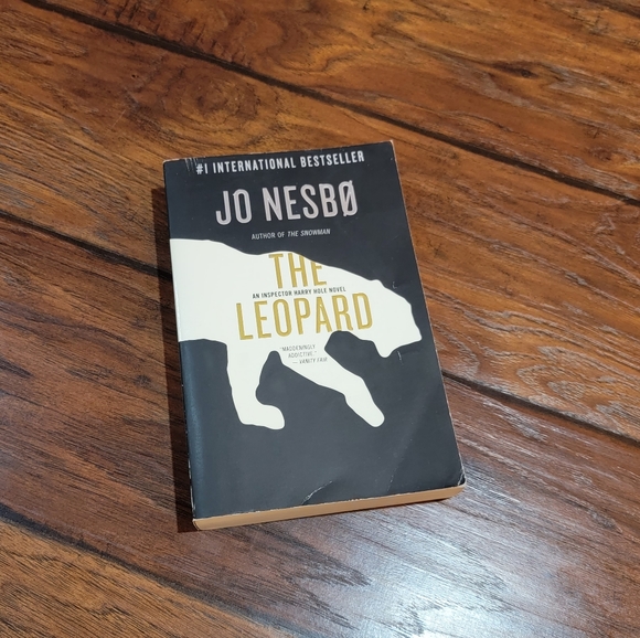 Jo Nesbo book - Picture 1 of 9